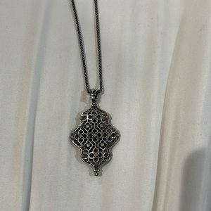 Kendra Scott filigree pendant